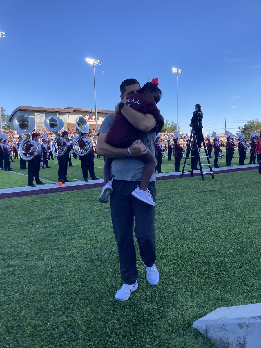 What an emotional week it’s been.  No doubt the colonels had some guardian angels watching over us tonight. 

Colonels got the W and my girl got to cheer on the sideline.  Makes for a nice little Saturday.  

#E2W #MatterOfPride