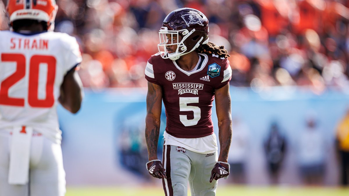 Week 4 Performance WR Lideatrick Griffin - Mississippi State • 7 rec 256 yards 1 TD • 9 Rushing yards