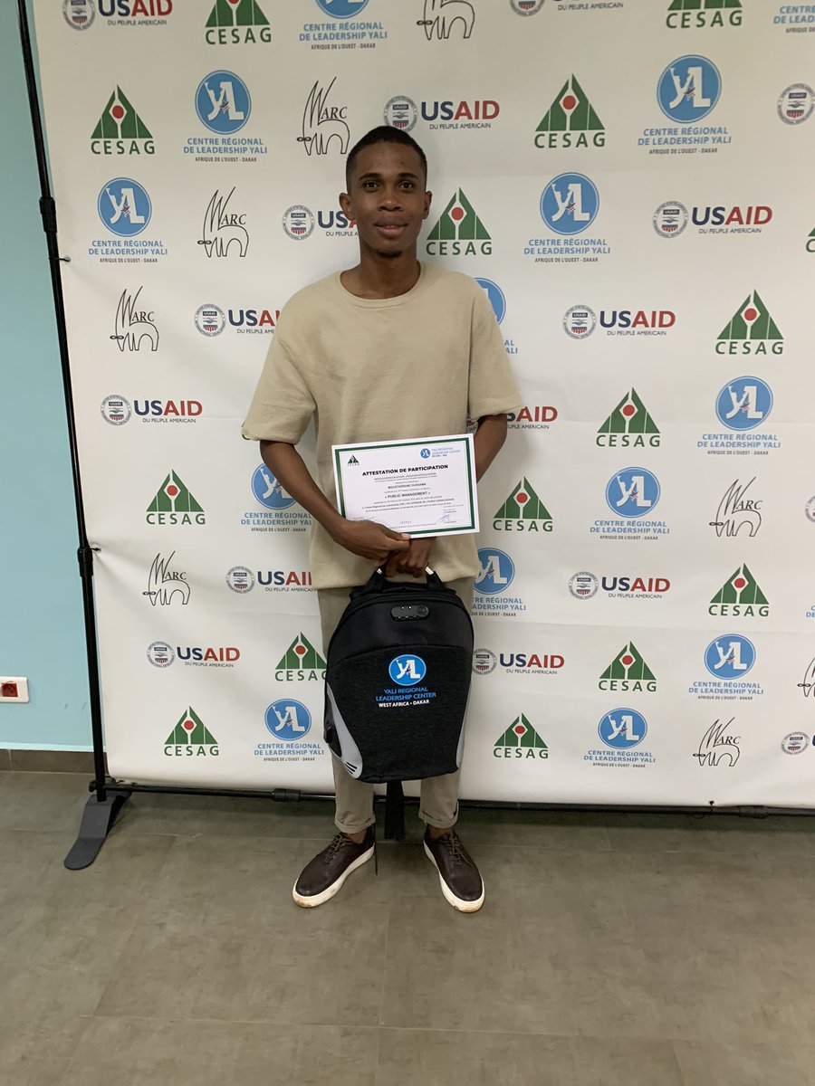 omoustadrane's tweet photo. 🎓 Je suis ravi d'annoncer que j'ai obtenu mon attestation aujourd'hui au CRL YALI Dakar en Public Management !
#YALIDakar #PublicManagement #LeadershipAfricain https://t.co/jWizTvtfnW