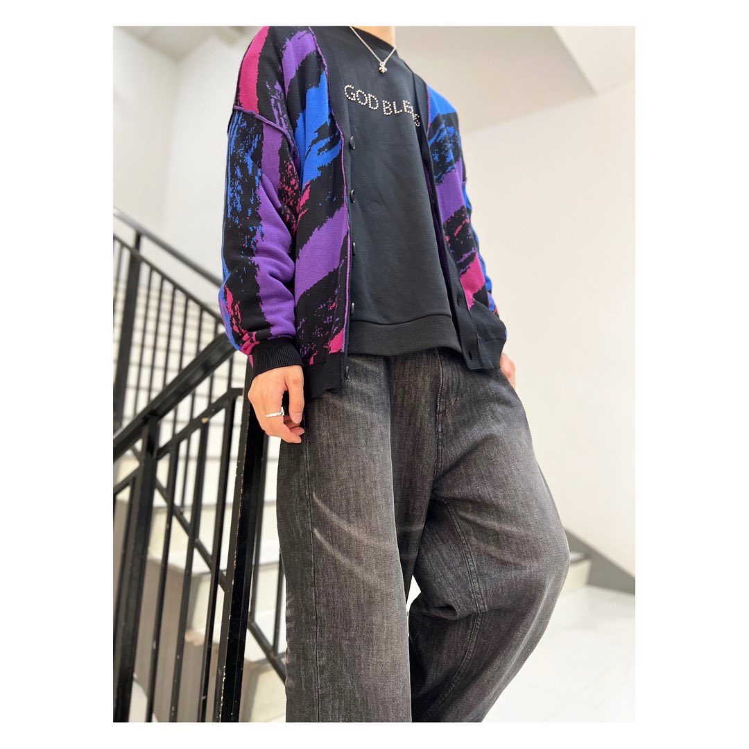 BAFNxN's tweet photo. 〜NEWTRAL TOKYO/NO ID.〜

2023 A/W collection✨
【アブストラクトJQニットCD】
color：BLUE/size：ONE

#noid #newtral #newtral_tokyo #painting #fashion #ootd #kawaii #emo #staff #aw #todayscode #autumn #autumnfashion https://t.co/vV4lHWaXQa