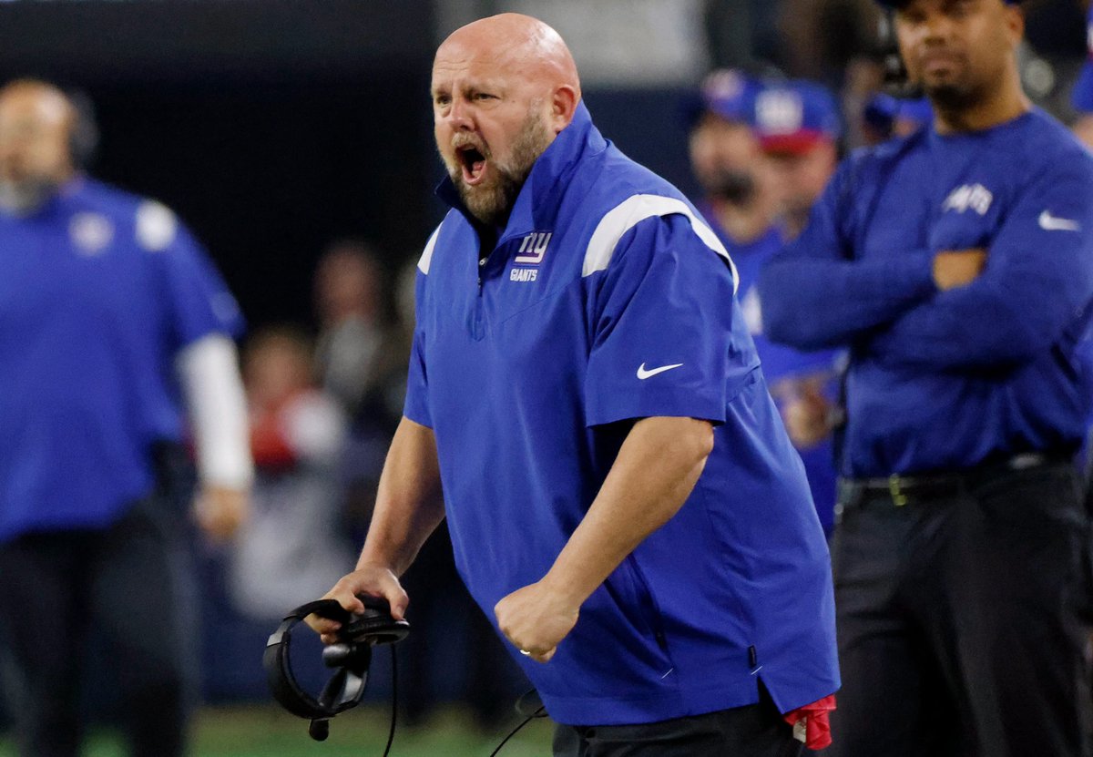 MeloRevPanthers's tweet photo. Brian Daboll in his 2nd year has made it 2 of 2 in playoff appearances. Giants had a rough start to the year but were able to ride the ship and sneak into one of the final wildcard spots. It’s been a huge breath of fresh air around these parts, but can daboll hoist a trophy https://t.co/mVm7OQm3oZ