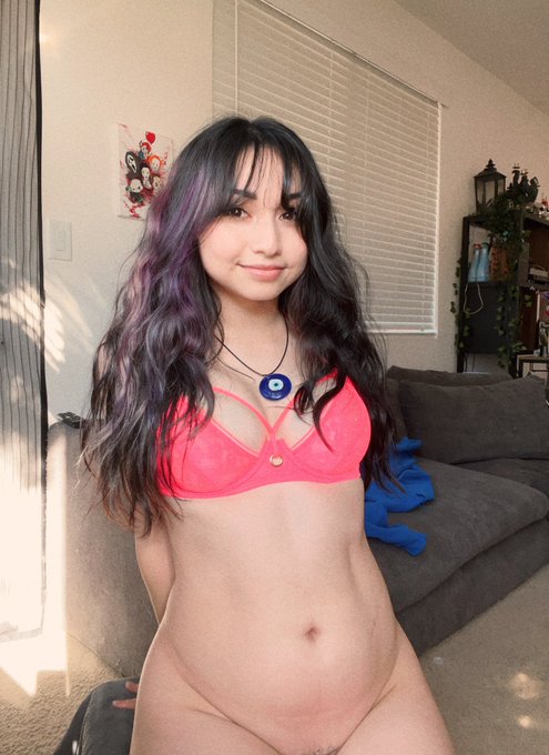 If I made you cum tonight then send me a gift 💝☺️ https://t.co/GhGiBDoudN https://t.co/z9EfnoxUEy