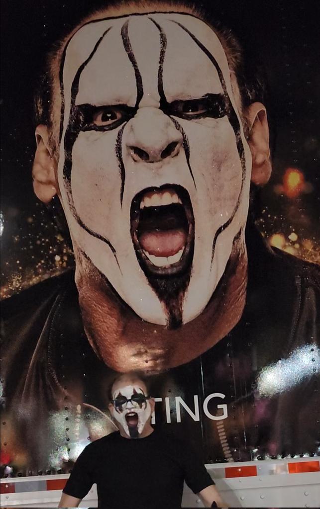 Gaswinehart's tweet photo. How @Sting @DarbyAllin or any other performer cuts a promo in this stuff is beyond me. My face was literally glued still for 2 hours lol #AEWCollision https://t.co/cWfFIIo0Ph