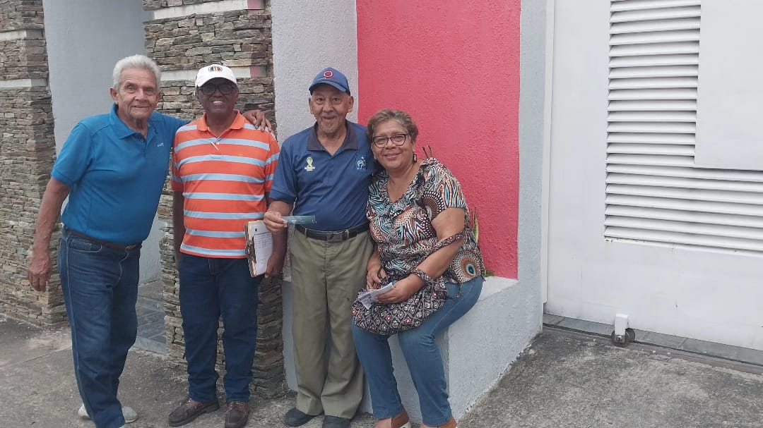 StalinLinares's tweet photo. Ayer en el sector Carrmen Norte de Santa Rosa se siente la presencia del próximo Presidente de Venezuela Compañero y Líder @prospericarlos. Acción Democrática sin descanso hasta lograr Una Venezuela libre y de los venezolanos 

Secretaría General del @CEMValmoreRVale https://t.co/fEFxf016Iv
