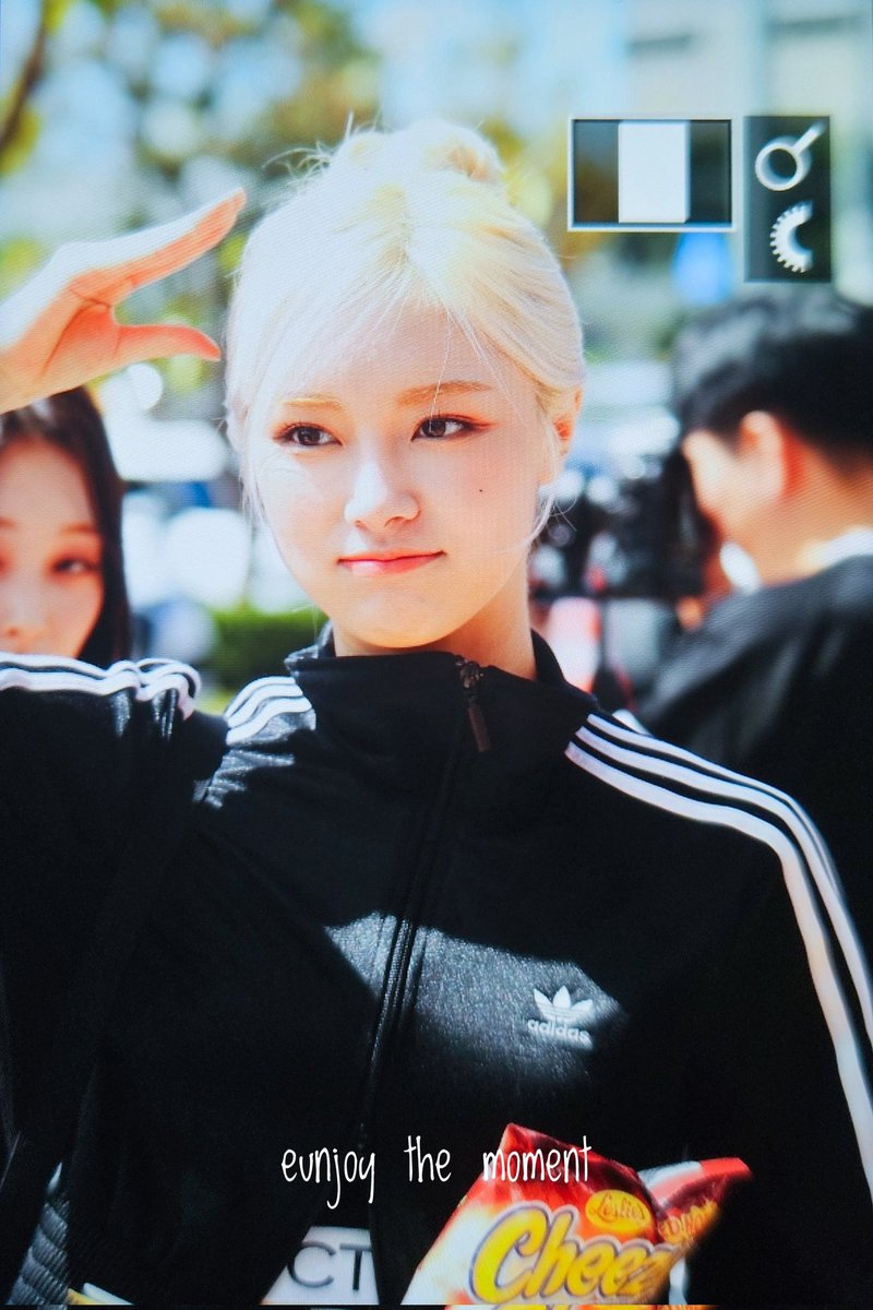 EunJoy__moment's tweet photo. 230924 kia 타이거즈 공연 출근 

@iMe_Dreamnote 
#드림노트 #은조  #dreamnote #eunjo 
#ウンジョ https://t.co/m0fQzKaIa6