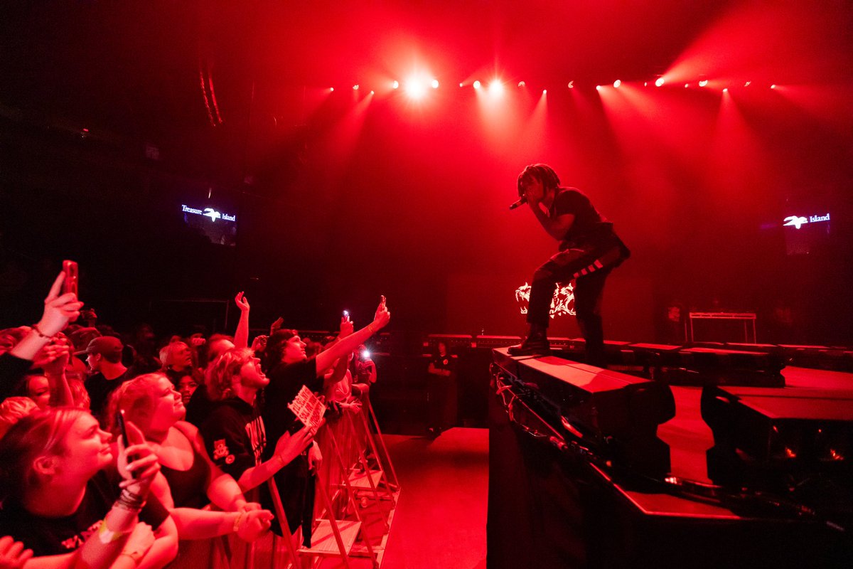 Target Center tweet media