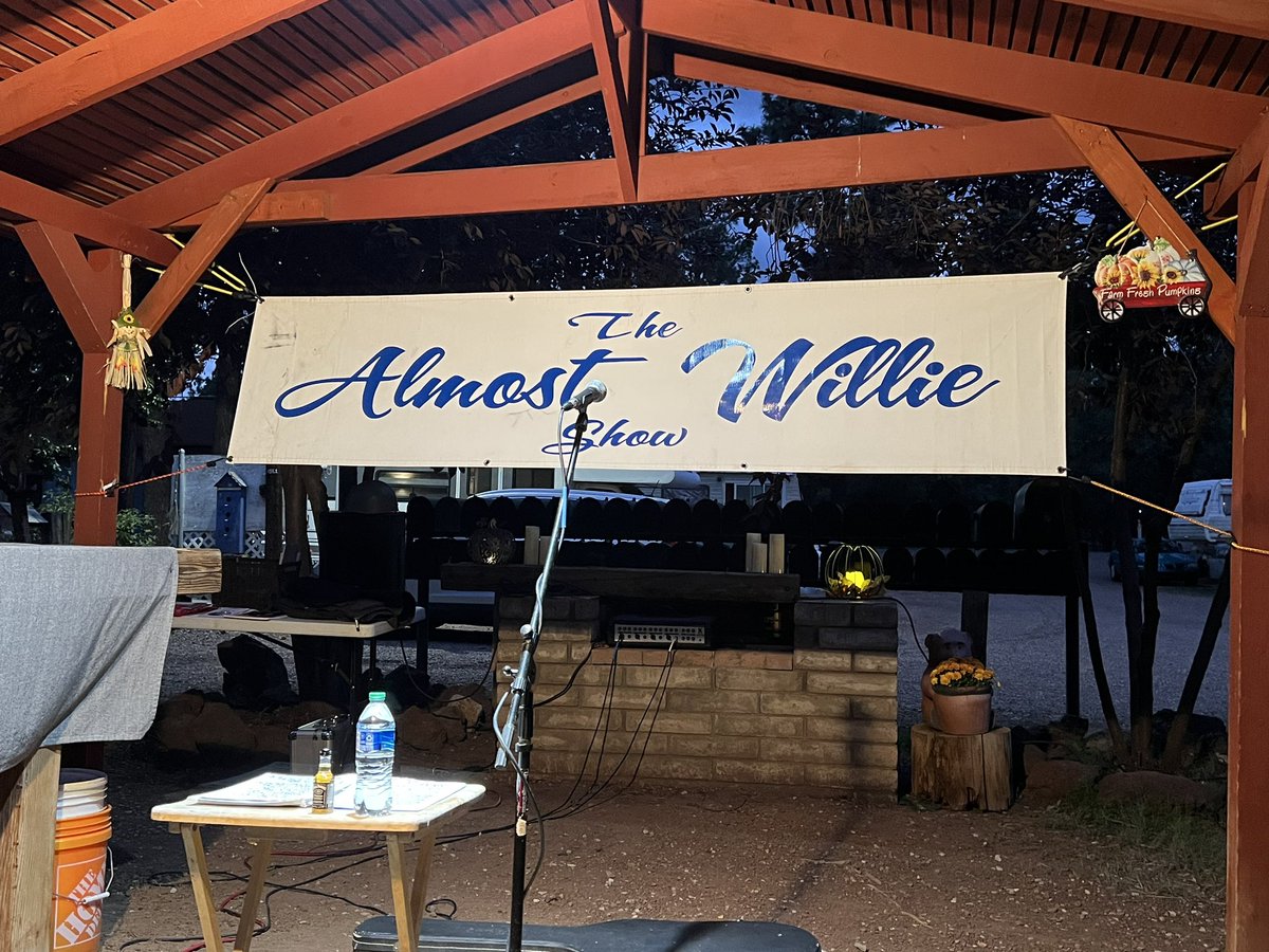 1Creekdoc's tweet photo. At long last a chance to see Almost Willie at the Elk Horn RV Park in Lakeside AZ - honored to be on the front row https://t.co/vvSqsf58bH