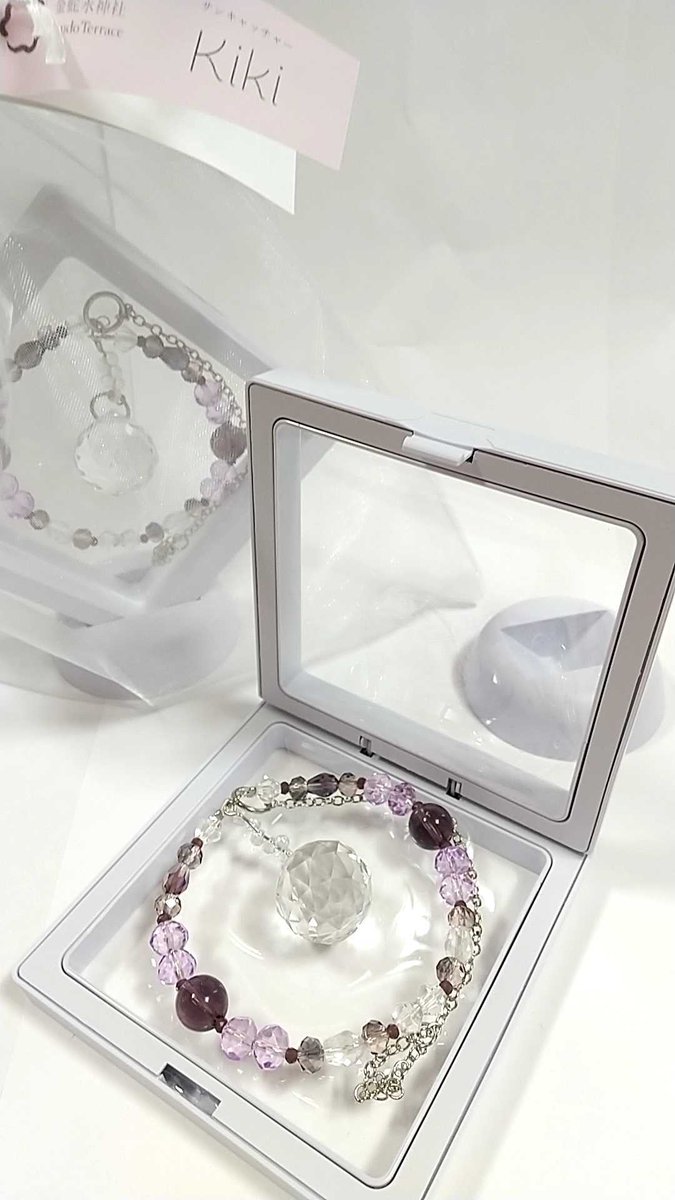 ☆aki☆ページ✩.*˚サンキャッチャー 秋詣期間、夏の風鈴のかわり境内を彩っている サンキャッチャーKiKi