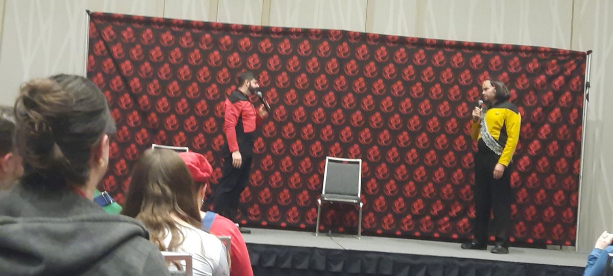 FunUtilityJacob's tweet image. It&apos;s &quot;keep abreast,&quot; not &quot;keep a breast!&quot;
@USSImprovise @RoseCityCC