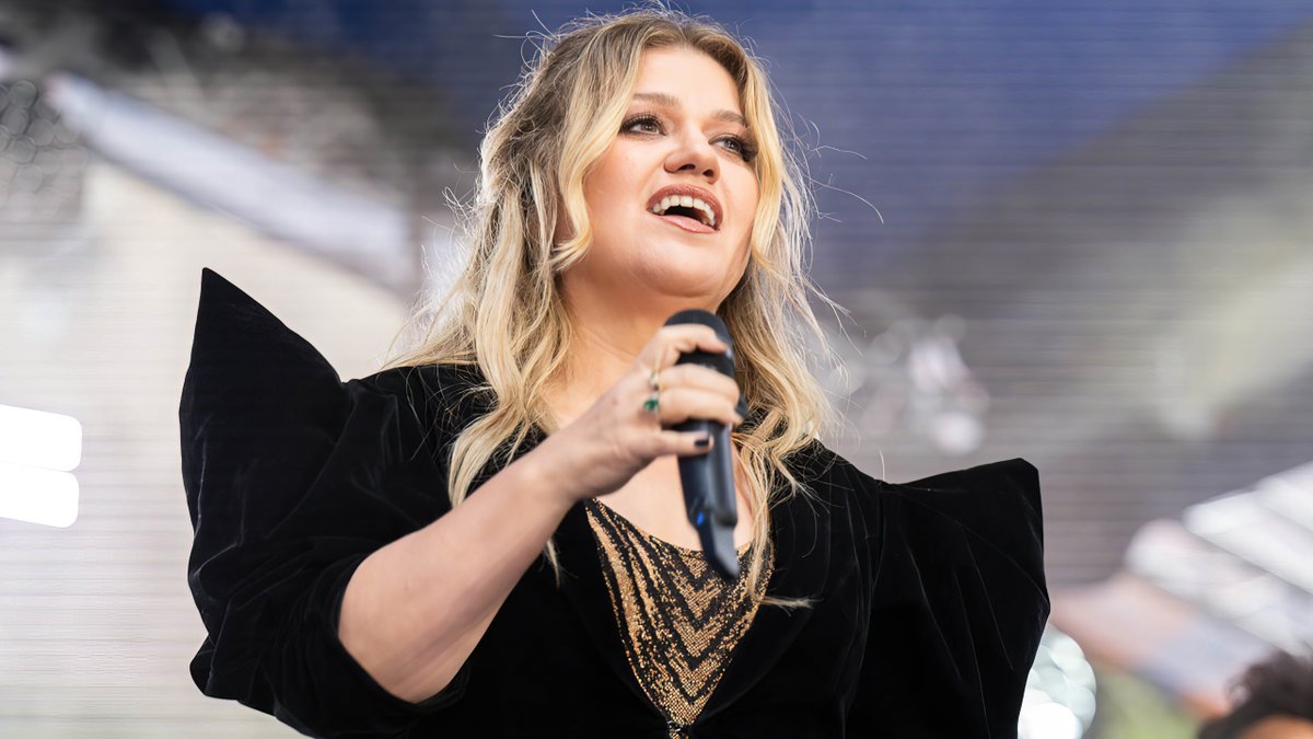 TheKCVault's tweet photo. Kelly's entire appearance on The Today Show, including all interview segments and performances in 2K, are now available.

💬 https://t.co/fiPwS7EiXx
🎶 https://t.co/X27ENVUB2v https://t.co/Jc6OWdeVrz