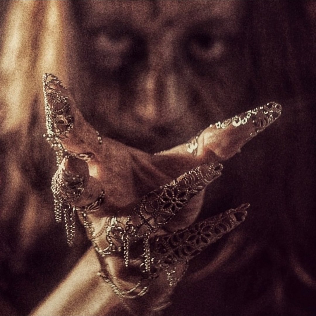 Careful what you witch for…

Updates and images coming to our supporters very soon…

@atruebloodygent @missevekathryn @mychoeg 

#witchcraft #witchlife #horror #paganwitch #medievalfantasy #power #ritual #truecrime