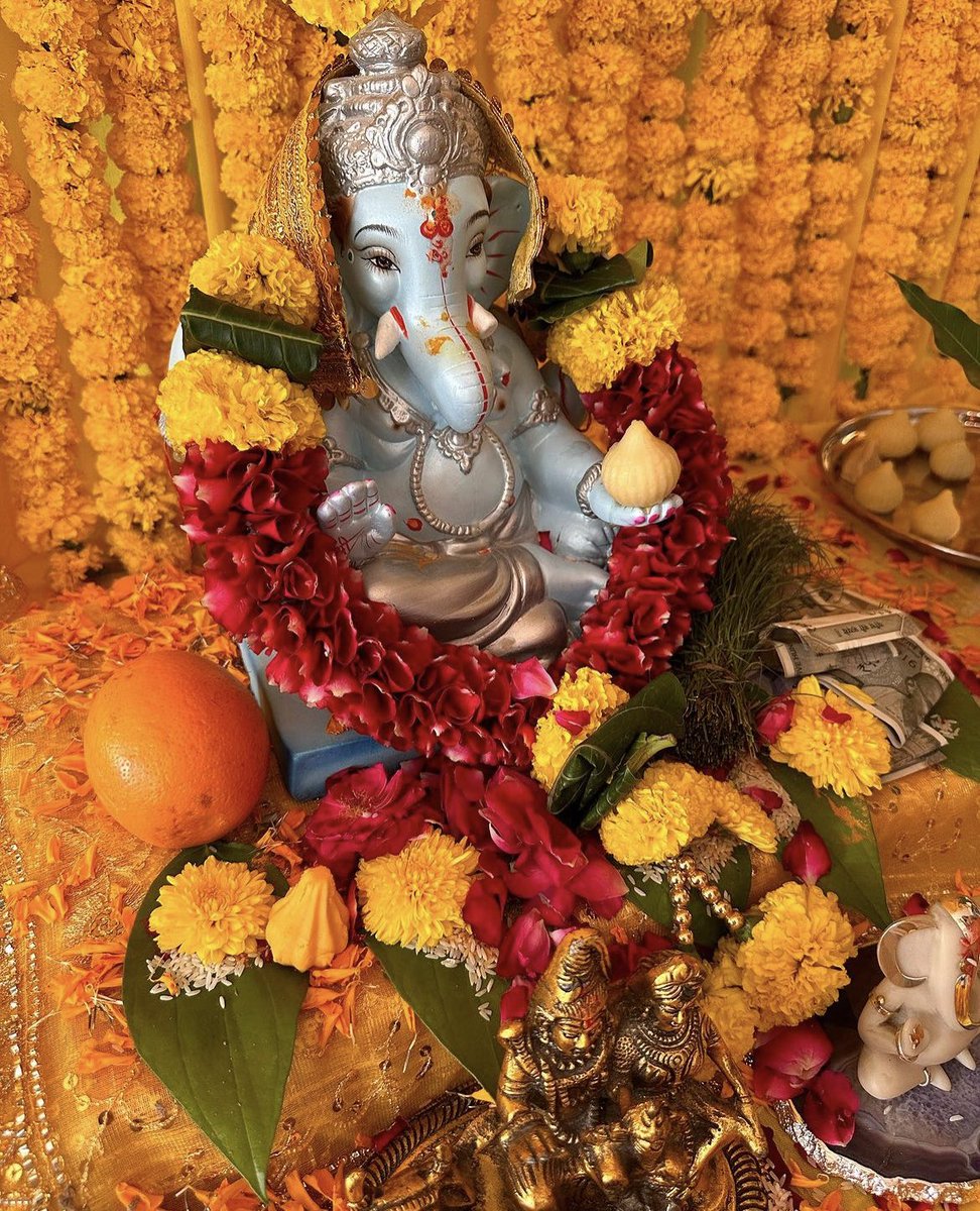 Share ganpati near you or of your home 
#GaneshFestival