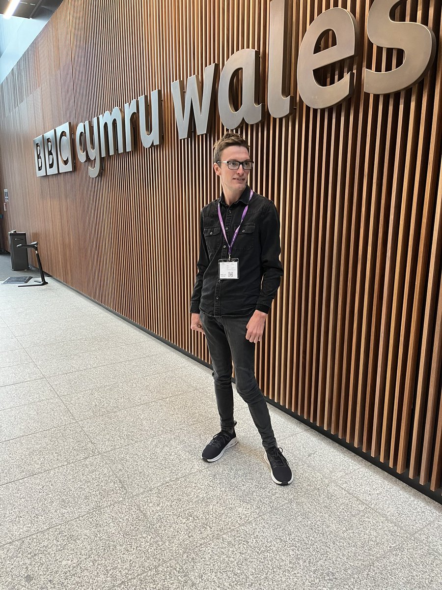 accordingtofitz's tweet image. Just a reminder that the interview myself and Bradleigh Way did with Roy Noble will be on @BBCRadioWales from 5pm today. Talking about disability arts and our short film fundraiser. Listen if you can! gofund.me/8c9aea77