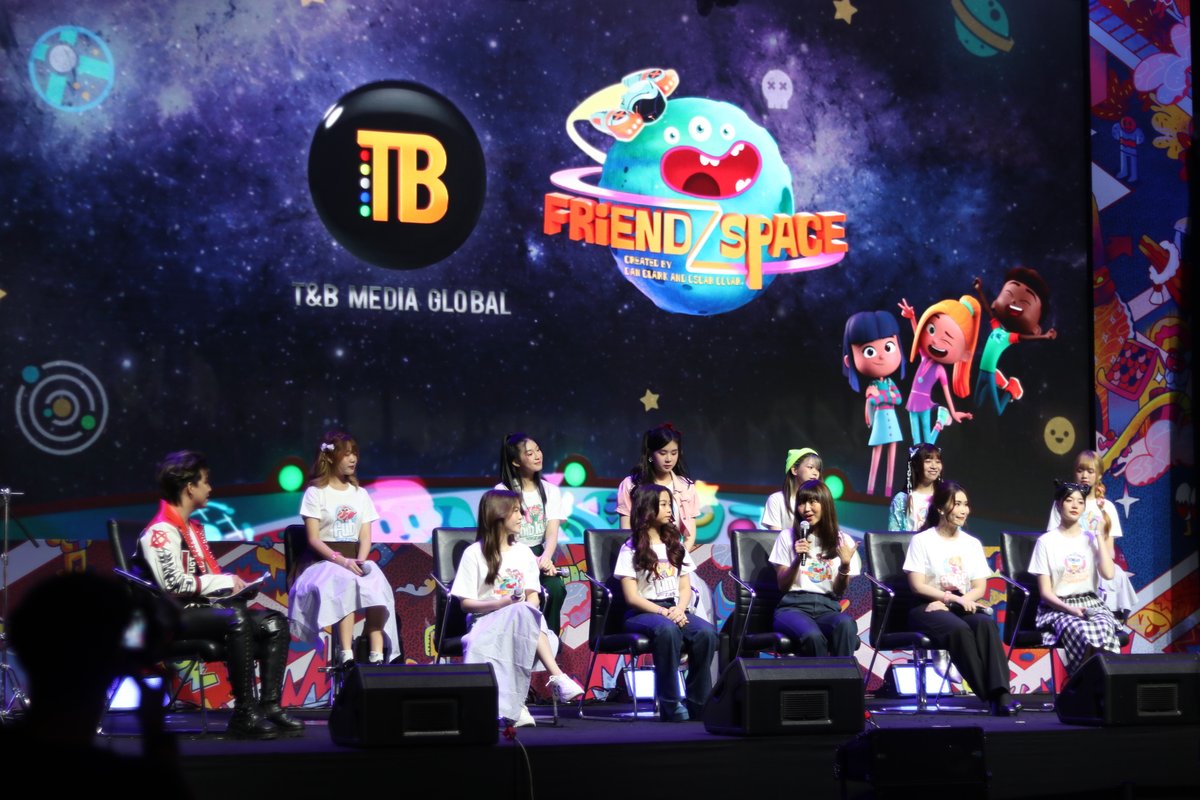 RabbitMoonCorp's tweet image. ทีม FriendZspace และน้องๆ LAST IDOL ที่มาร่วมให้เสียงพากย์กับเหล่าตัวละคร ร่วมให้สัมภาษณ์บนเวทีในงาน 𝗧𝗵𝗮𝗶𝗹𝗮𝗻𝗱 𝗖𝗼𝗺𝗶𝗰 𝗖𝗼𝗻 𝟮𝟬𝟮𝟯 @รอยัล พารากอนฮอลล์ สยามพารากอน

#TandBMediaGlobal #FriendZSpace #FriendZSpaceTH
#LASTIDOL #LASTIDOLTH #LASTIDOLTHAILAND #RABBITMOON