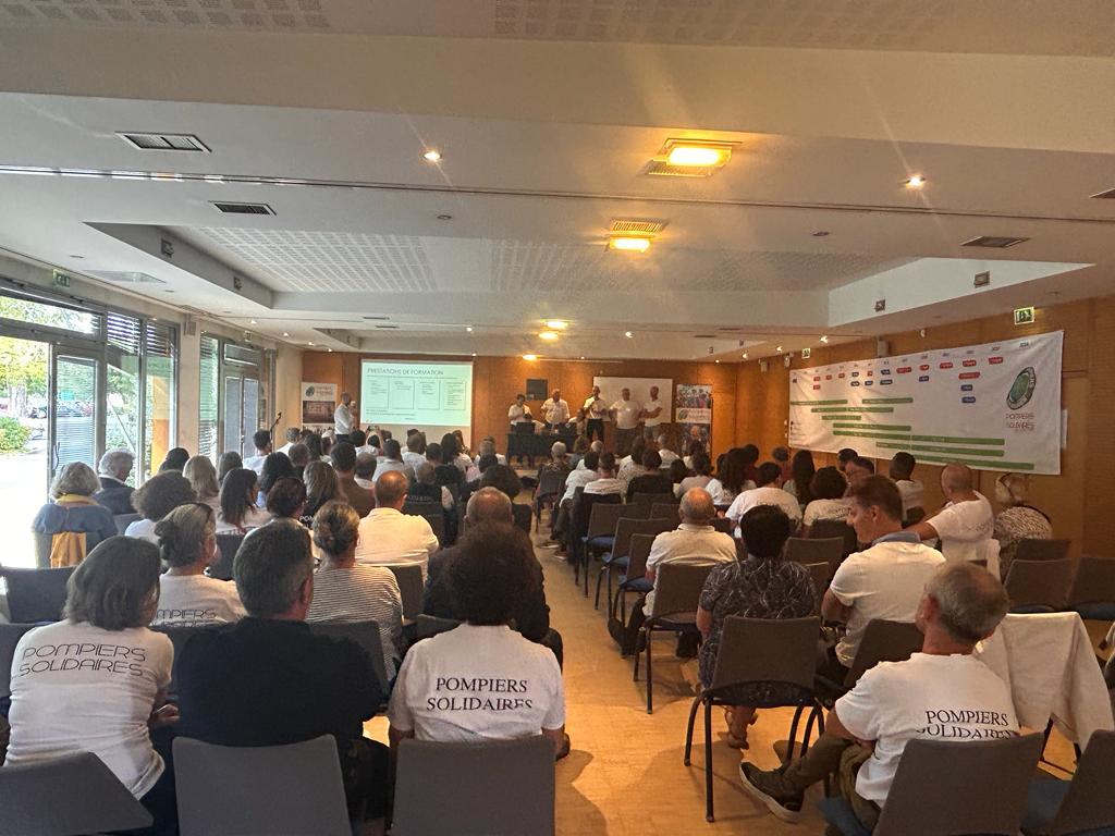 Ülkemizde yaşanan deprem felaketinin ardından yardım çalışmalarında bulunan <a href="/pompsolidaires/">Pompiers Solidaires</a> in düzenlediği etkinlikte destekleri için teşekkür edilmiştir.    

CG Mme Manav a remercié <a href="/pompsolidaires/">Pompiers Solidaires</a>
pour leurs efforts d’assistance à la suite des séismes survenus en  Türkiye.