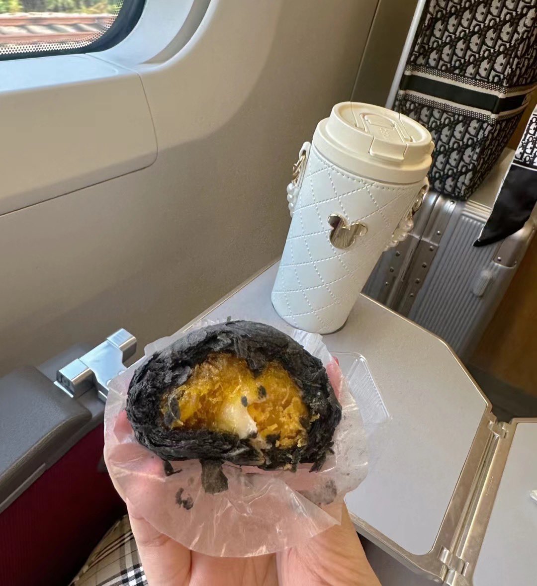 外出也要带上我闺蜜的酥☺️🩶