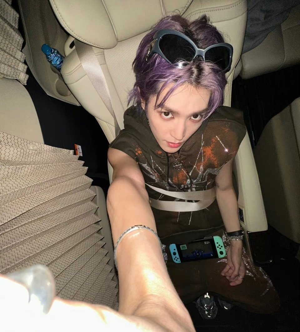 taeyongpictures's tweet photo. taeyong favorite selfie angle https://t.co/4wPZDTGFEB