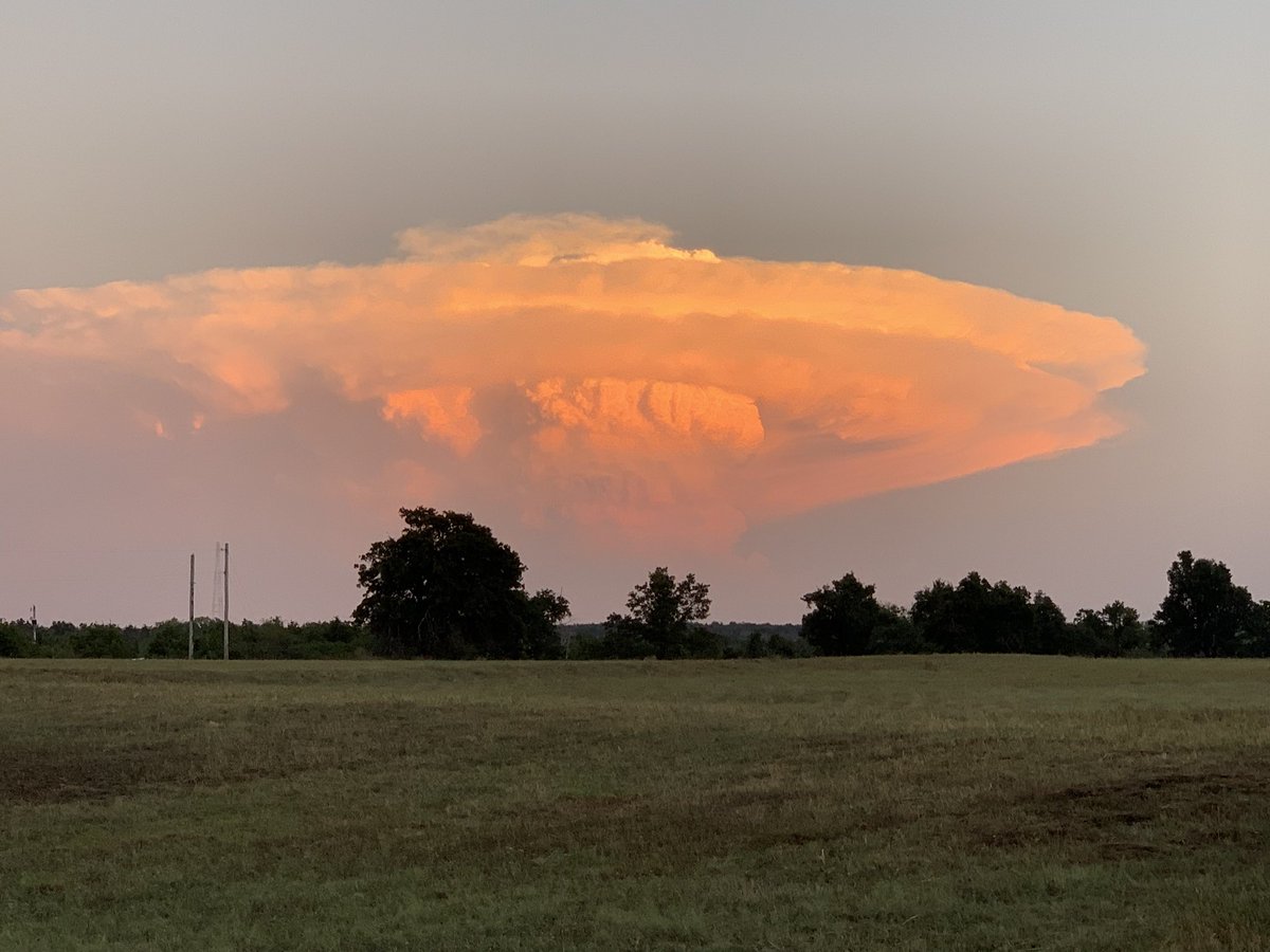 syah's tweet photo. #okwx https://t.co/YlVGxSBySz