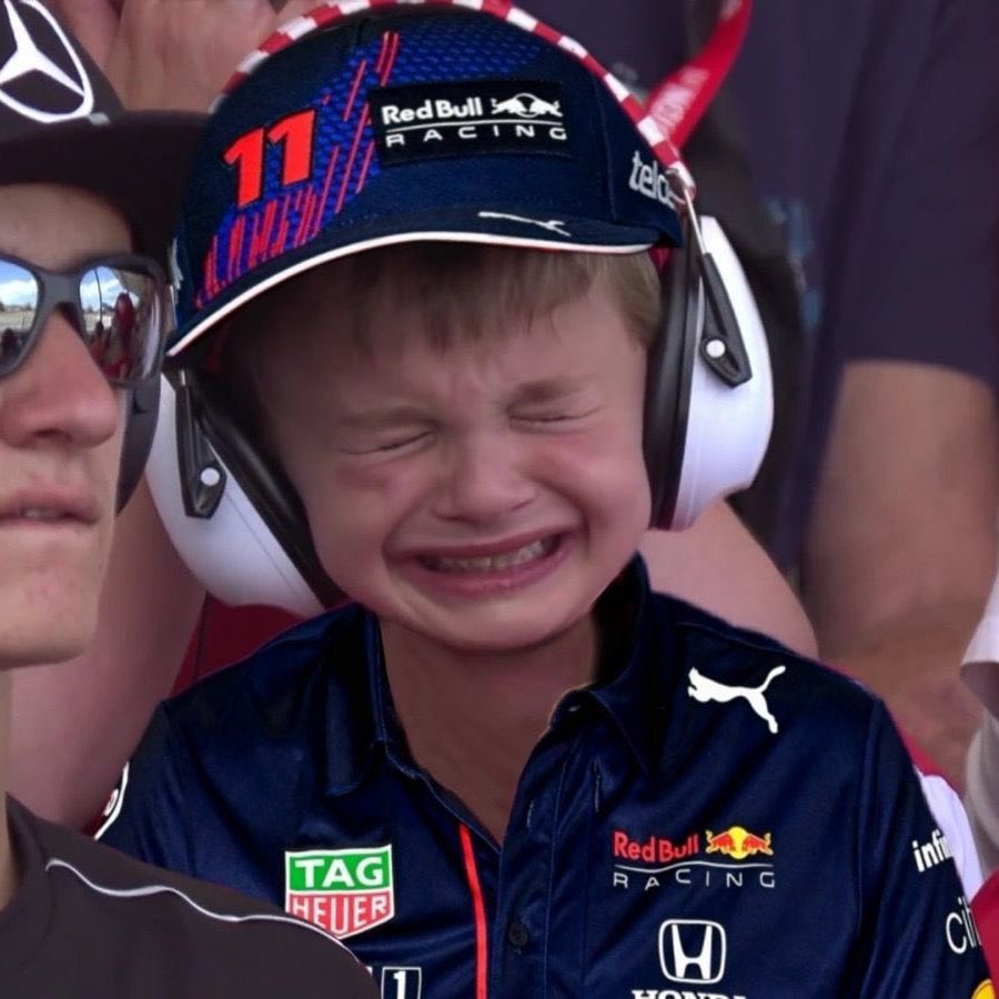 "Me hubiera ido a dormir temprano"