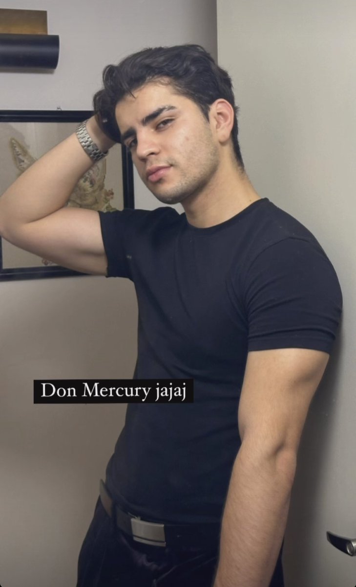 lavidaaesbella_'s tweet photo. Gracias Aaroncito por alegrar mis días con tu carisma y con tu luz, me llena el pechito de mucha felicidad ver tu bello rostro. Te amo incondicionalmente y deseo que solo cosas lindas te sucedan. Te admiro demasiado niño bonito, sigue brillando como solo tú sabes hacerlo.💛✨️ https://t.co/TeLUpL3JzZ
