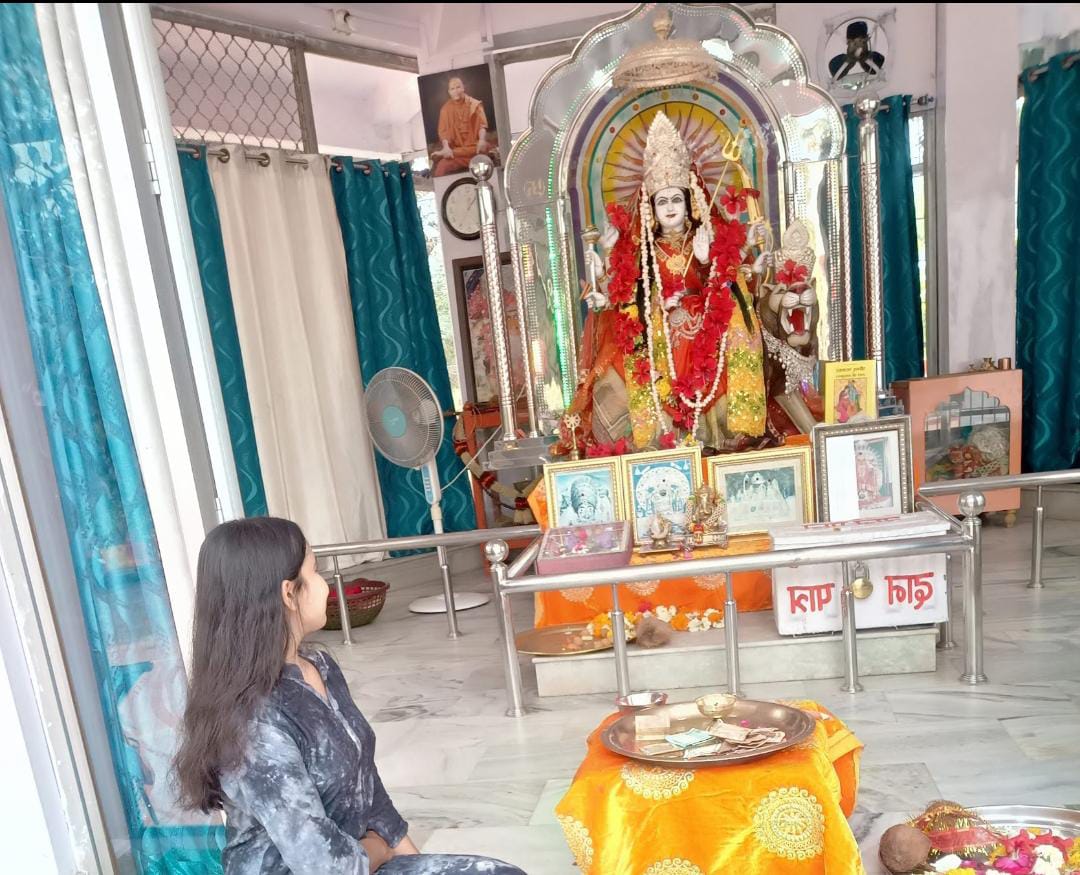 माता के द्वार जो आते हैं
बिना माँगे सारी खुशियाँ पाते हैं
हम भी तेरे द्वार आये माँ
हम पे अब कृपा करे
हमे हमारी नियुक्ति दे
#27_सितंबर_सलकनपुर_चुनरी_यात्रा
#mamaji_mppatwari_niyuktido
<a href="/ChouhanShivraj/">Shivraj Singh Chouhan</a>
<a href="/OfficeOfKNath/">Kamal Nath</a>
<a href="/PMOIndia/">PMO India</a>
<a href="/AmitShah/">Amit Shah</a>
<a href="/RahulGandhi/">Rahul Gandhi</a>
<a href="/DainikBhaskar/">Dainik Bhaskar</a>
<a href="/MPTakOfficial/">MP Tak</a>