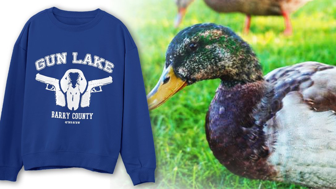 📍 Gun Lake, Michigan 🦆
👕 [vintage sweatshirt design]

happy lil duckies :)
#appareldesign #michigan #gunlake