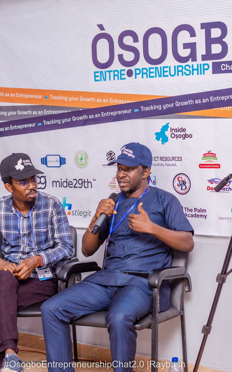 InsideOsogbo's tweet photo. To wrap up the #OsogboEntrepreneurshipChat2, we had the Panel Session, where the participants had the opportunity to ask questions about business generally and also contribute to the conversation. https://t.co/KZtWuhqdul