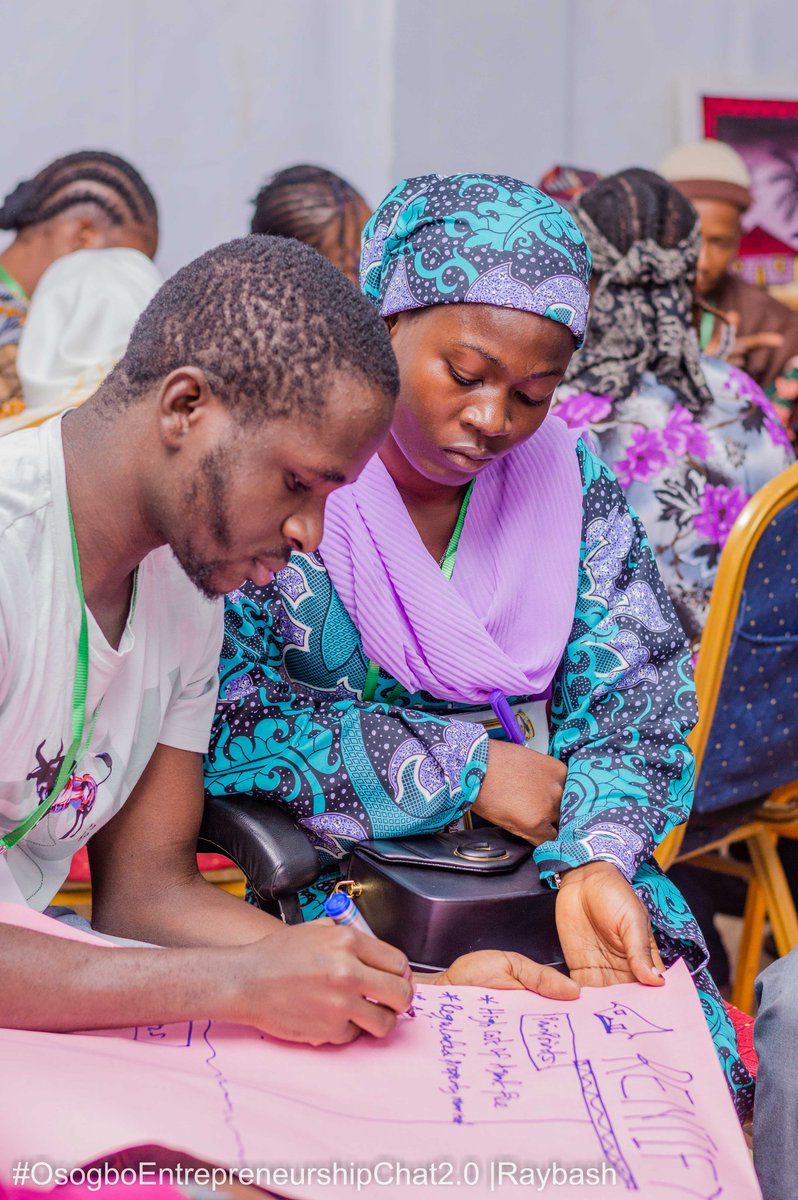 InsideOsogbo's tweet photo. During the Chat, a lot of life-changing ideas were shared and the participants were able to acquire new knowledge. It was also an opportunity for Entrepreneurs in attendance to bond with themselves and also have practical experience of collaboration.
#OsogboEntrepreneurshipChat2 https://t.co/caOUeqq0GL