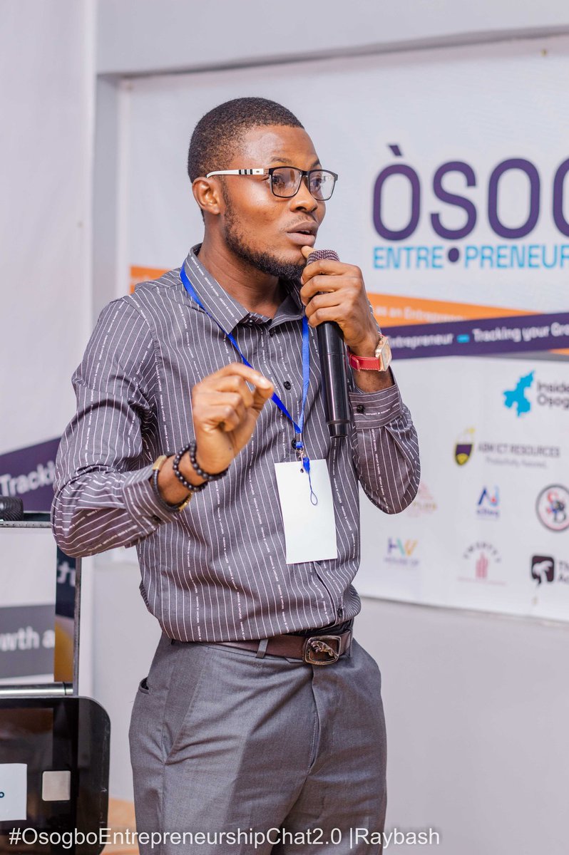 InsideOsogbo's tweet photo. In addition to the facilitators' presentations, the floor was also opened for everyone to take us through their respective journeys as entrepreneurs. At the end of the day, we all were able to conclude that the Entrepreneurship journey is not for the faint hearted. https://t.co/88BsERJm9P