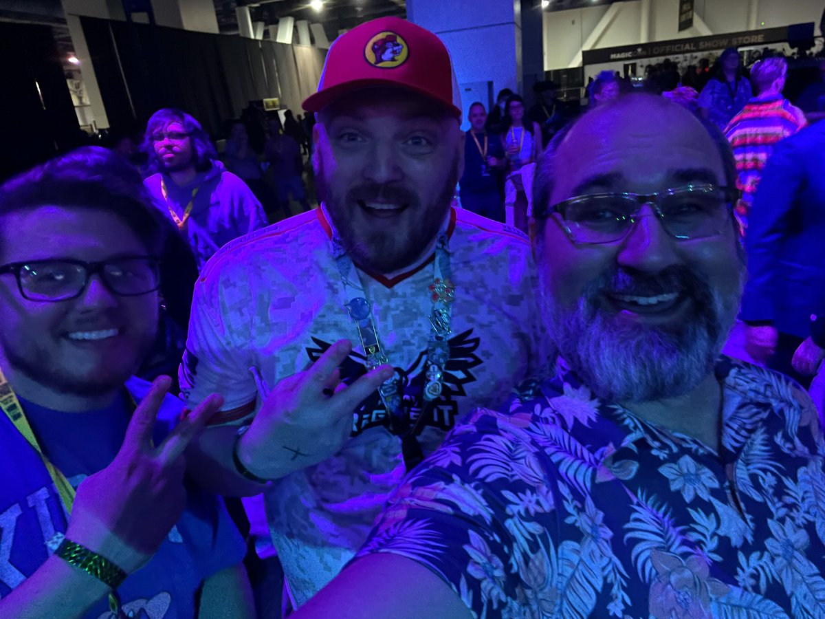 sactogamer's tweet image. Enjoying @elijahwood and Zach Cowie DJing during #MagicConVegas along with @DaCrabsMTG and @SD_Sharpie!