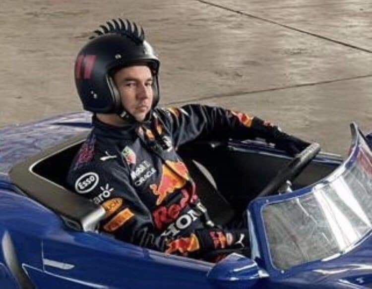 Ferrari Texcoco La Driver | F1 - Memes (@ladrivertw) on Twitter photo Doble DNF de checo en una misma carrera, haciendo historia π₯³ Doble DNF de checo en una misma carrera, haciendo historia π₯³