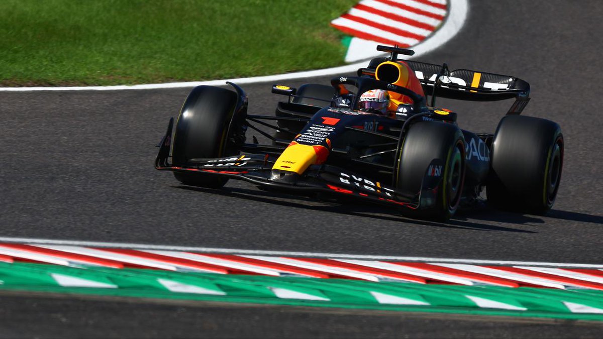 ThaLoneWolf504's tweet photo. @VerstappenCOM @redbullracing They have earned that!!💪🏻🦁🇳🇱🐂🐂 #ClassOfTheField https://t.co/i0zLsaHswL