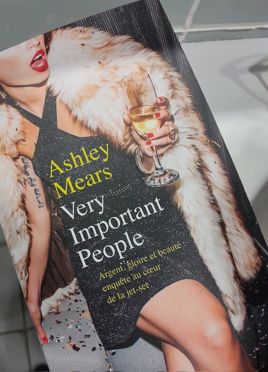Ce livre est absolument génial. J'ai commencé à le lire à moitié dubitative (a priori, j'en ai rien à faire des fêtes des ultra-riches) à moitié en mode plaisir coupable (c'est Bourdieu qui rencontre Gossip Girl) mais en réalité il est très, très intéressant 👇 <a href="/Ed_LaDecouverte/">Éditions La Découverte</a>