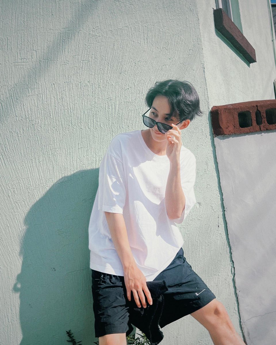 wonubliss's tweet photo. jeonghaniyoo_n 🤍💚😎 #정한 https://t.co/XumV1A0Jno