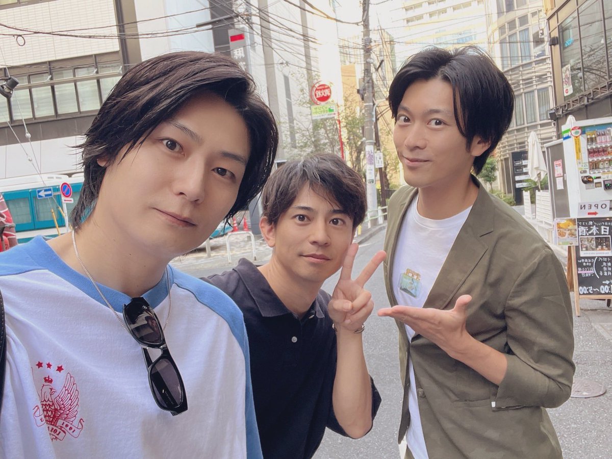 tetsuya_makita's tweet photo. 『あたっくNo.1』
本日もご来場ありがとうございました！
八神蓮と南圭介が来てくれてて会えたよー！懐かしくてテンションあがった☺️
#あたっくNo1 https://t.co/CoTycvct92