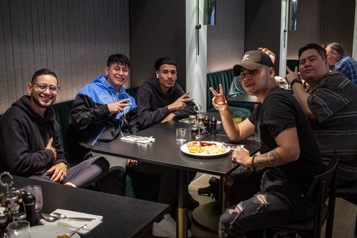 LATAM EN LA WSOW 🇵🇷🇲🇽🇵🇪🇪🇨🇨🇴 
Linda comunidad cuando todos se unen😊 

w/<a href="/Tenux_official/">#ON? Tenux</a> <a href="/itsJtecc/">Digital Asencion Group 🥇</a> <a href="/oKingMatii/">Matii</a> <a href="/i_Zund/">iZund</a> <a href="/Rodr1qo/">R1</a> <a href="/XTrAJ14/">XtraJ🍔</a> <a href="/GoatClamp/">GoatClamp</a> <a href="/zDark29_/">LEV zDark</a> <a href="/DeusAmirr/">LEV Deus Amir</a> <a href="/PandaTvMx/">PandaTv</a> <a href="/czrcv/">czr</a> <a href="/BigPavo/">BigPavo</a> (los otros no se como aparecen) 

🤝🏼