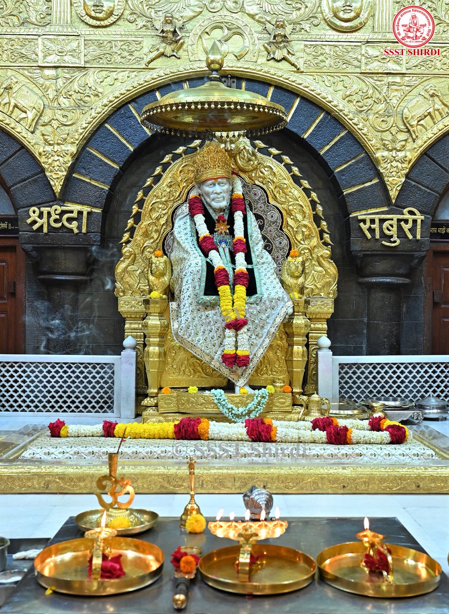 SSSTShirdi's tweet photo. *!! ॐ साई राम !!*
*श्री साईबाबा संस्थान विश्वस्त व्यवस्था,शिर्डी*
*!! ॐ Sai Ram !!*
*Shri Saibaba Sansthan Trust, Shirdi*
≈≈≈≈≈≈≈≈≈≈≈≈≈≈≈
 *आरती :-माध्यान्ह आरती* 
*रविवार  २४ सप्टेंबर २०२३*     
*Aarti :-Madhyan Aarti*
*Sunday 24 September 2023* https://t.co/EnMTJHTBi2