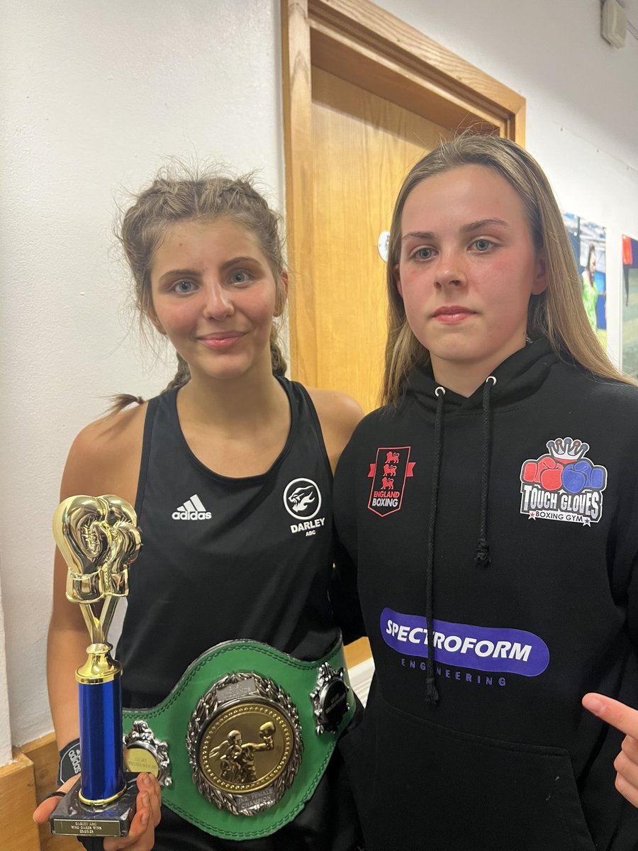 New East Midlands champion!! So happy and proud. Her opponent was on fire, so they brought their A game. Rematch in November 🥊 #DCFC #Boxing #derby #sandyryan