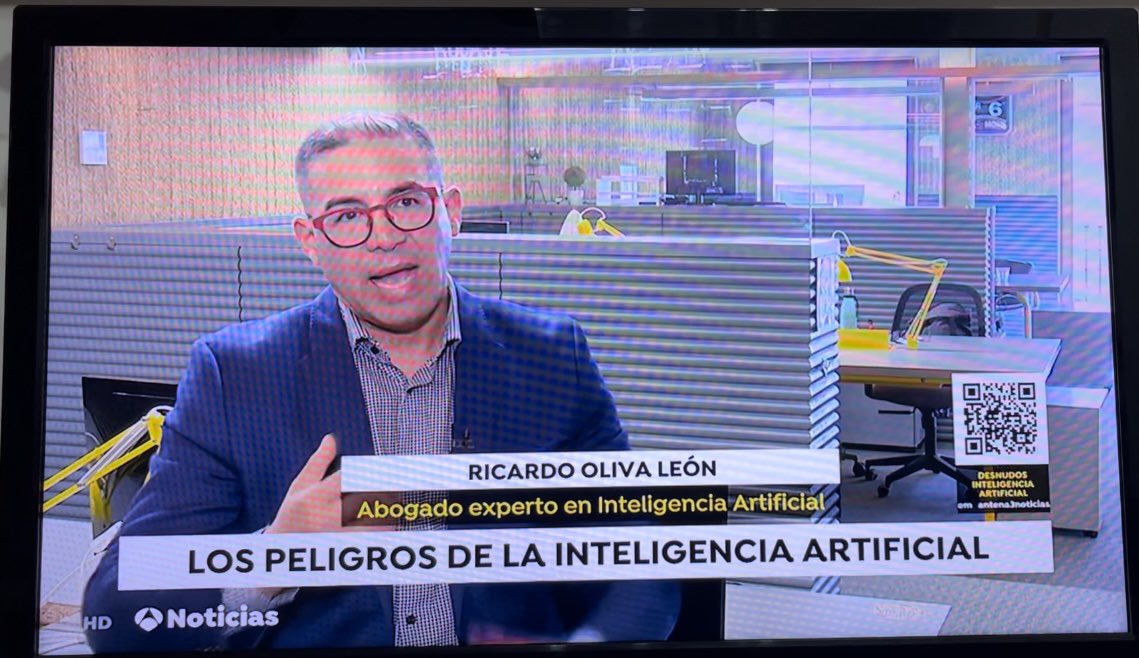 RicarditoOliva's tweet image. A raíz de las 22 denuncias por la generación de imágenes de niñas desnudas mediante el uso de la #IA  (#deepfake), Antena 3 emitió ayer un reportaje sobre el tema que se puede ver completo en su propia web (en el minuto 21:19 en antena3.com).  #AI @algoritmolegal