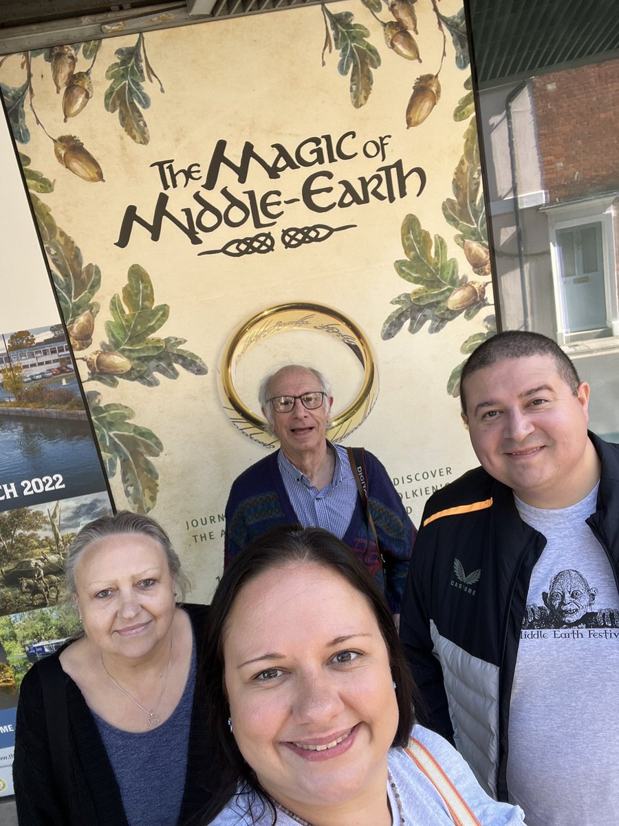 NatCBrooks's tweet photo. Perfect trip to Chichester to see the Magic of Middle-Earth Exhibition 🧙🏼♂️💍🌳🧝🏼♂️📚✨
#chichester #magicofmiddleearth #themagicofmiddleearthexhibition #lordoftherings #tolkien #noviummuseum @TheNovium https://t.co/jAgCcFQxMz