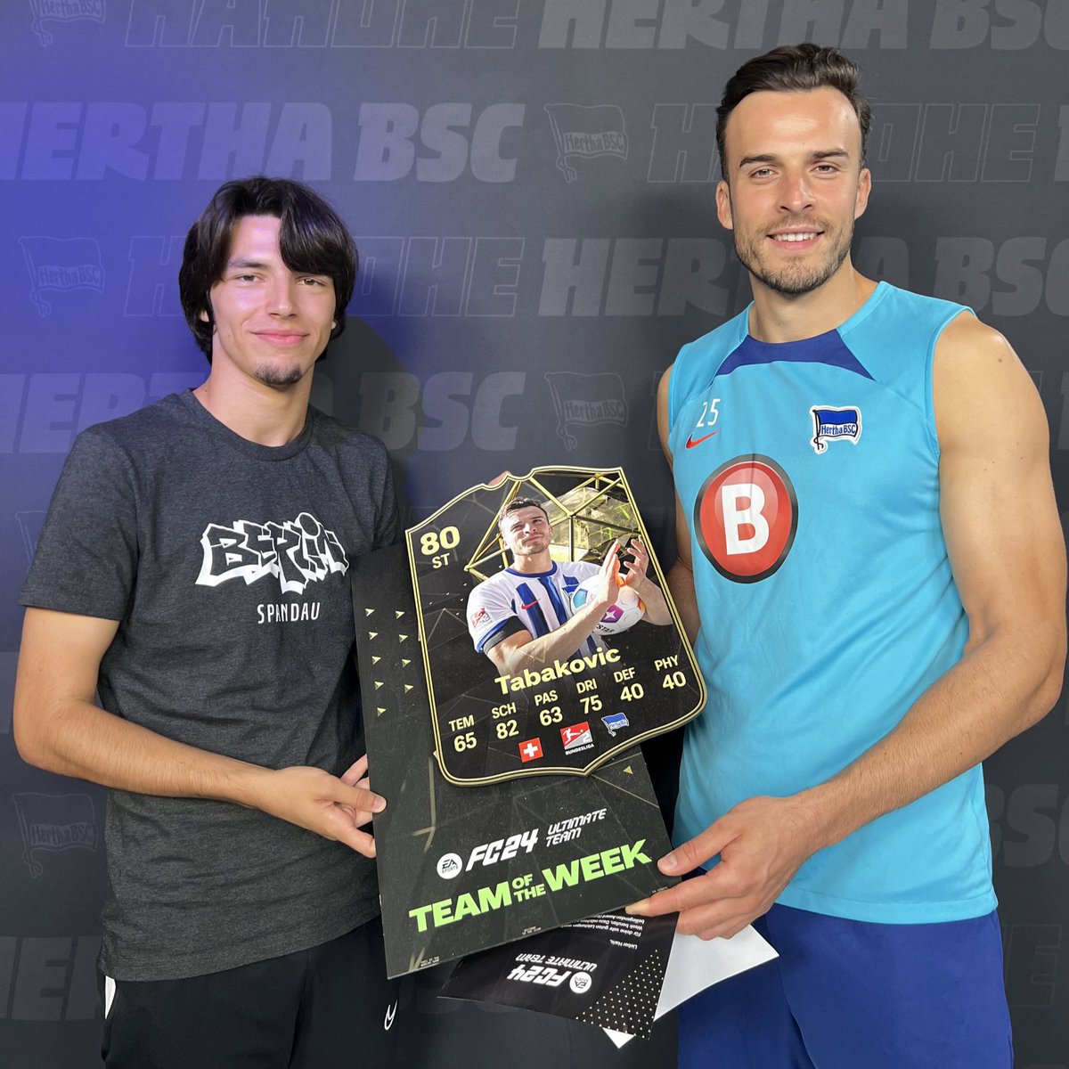 Haris #Tabakovic 🤝 <a href="/23Biss0/">Tom 'biss0_23' Bismark</a> 💙🤍

#BSCeSport #FC24 #EA #HerthaBSC #TOTW #HaHoHe