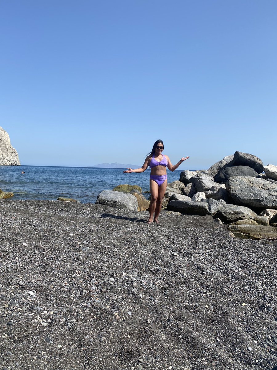 NaomiFontanos's tweet image. I am in beautiful #Santorini. It&apos;s really gorgeous here! #SantoriniGreece