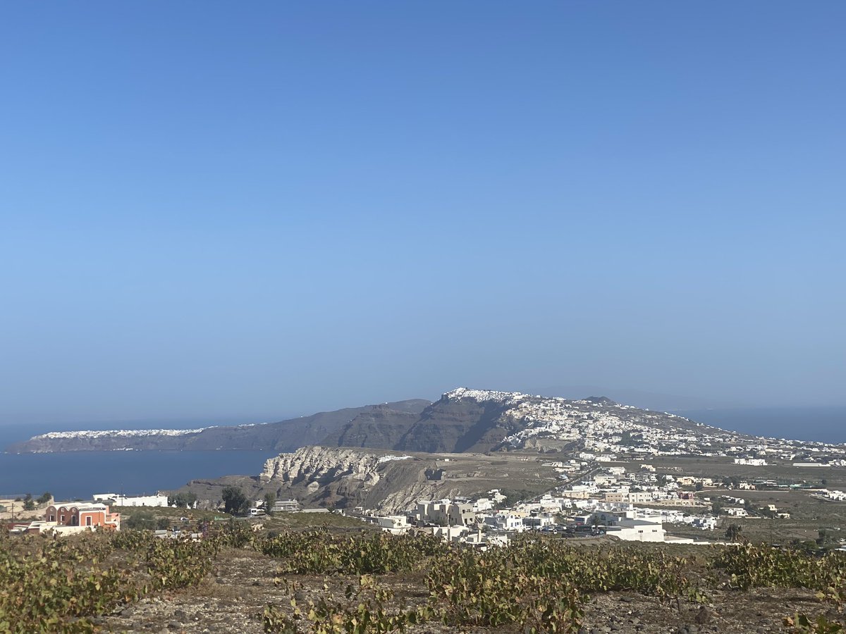 NaomiFontanos's tweet image. I am in beautiful #Santorini. It&apos;s really gorgeous here! #SantoriniGreece