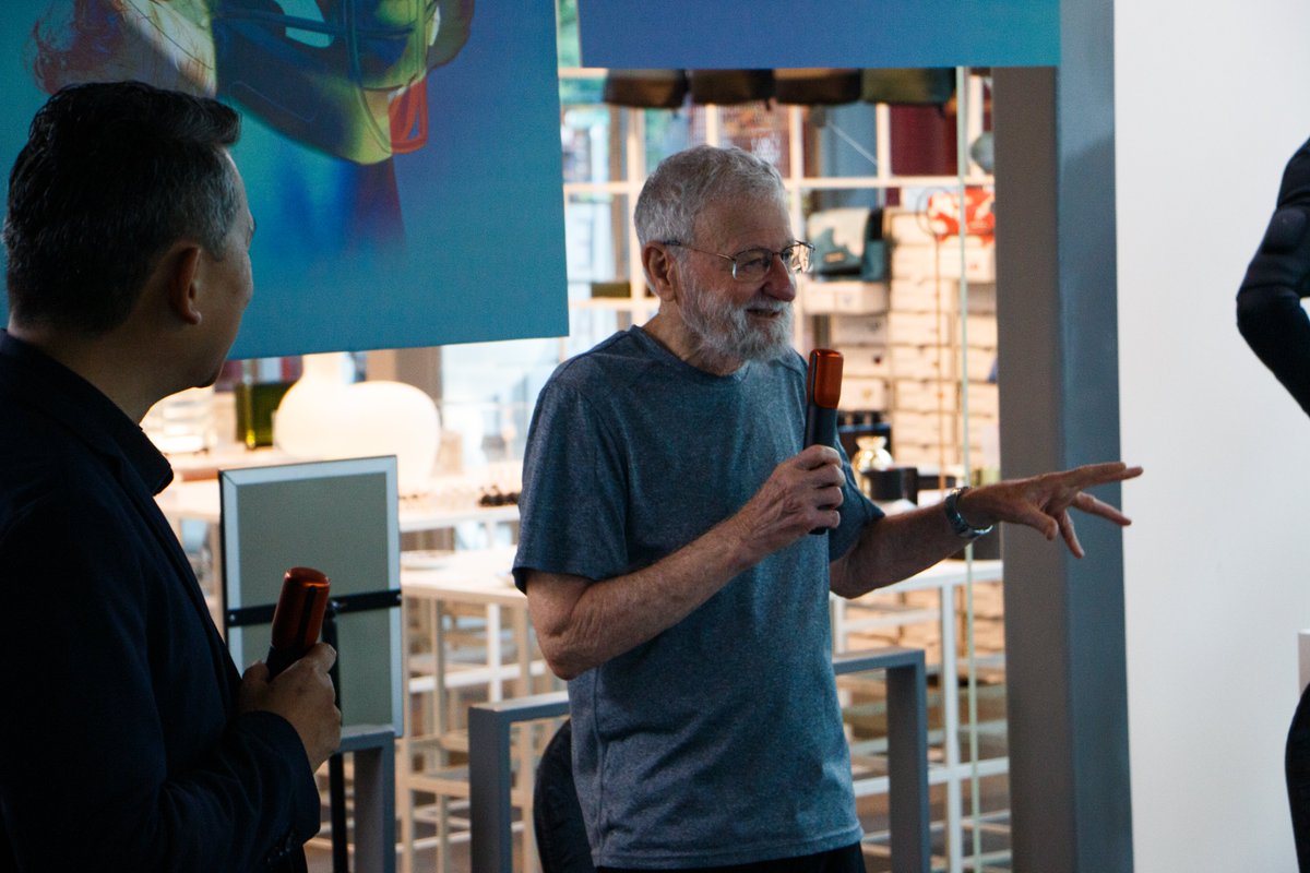 GreydientL's tweet image. We had a great event yesterday with the Father of UX - Don Norman. We&apos;re proud to be a co-sponsor of this exclusive event. He also signed a copy of his latest book for us 🖤.

#donnorman #betterbydesign #designcommunity #design #UX #designers #singapore  #greydientlabevent