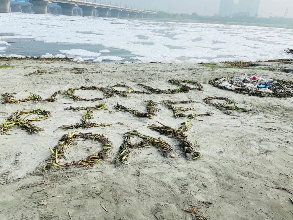 gsachin84's tweet photo. World River Day
join us every Sunday today 99th Yamuna Cleaning @yssbhaarat Drive & awareness campaign @MoHFW_INDIA @dmgbnagar @noida_authority @myogioffice @PANKAJPARASHAR_ @LabourMinistry @CeoNoida @PIB_India @Saurabh_MLAgk @CMODelhi @DelhiJalBoard
#teamyss #yssfoundation https://t.co/sbxIb1e6QK