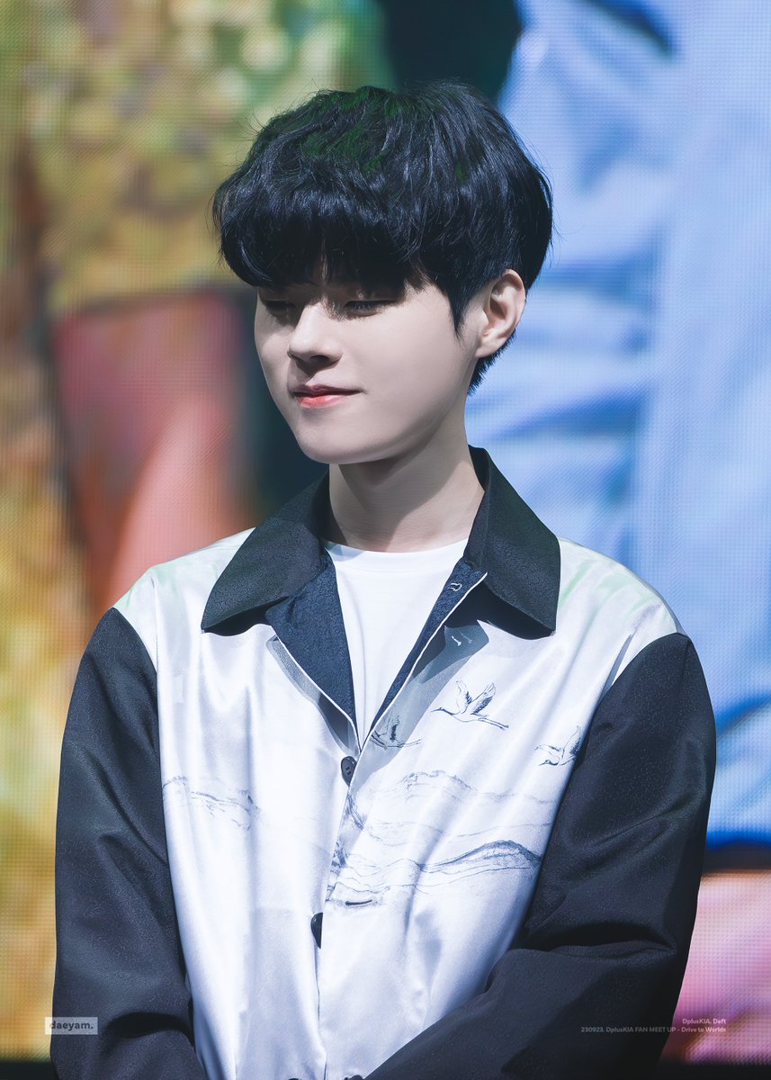 230923 디플러스기아 팬밋업
#Deft #데프트 #김혁규 

우리 알파카.. 아니 김혁규 폼 미쳤다✨