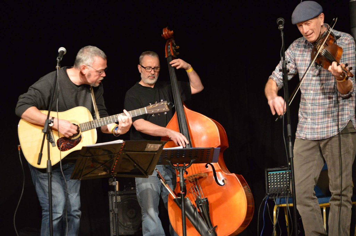 At lunchtime today we welcome back Dr Zebo's Wheezy Club.

Musical archaeology lecture with interesting things unearthed and exercised, to the general entertainment of all. Back to the 1920s and forward to classic film music &amp; Tom Waits.

The music starts at 1.