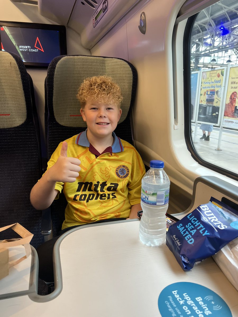 jode_bartlett's tweet photo. Chelsea away with my boy #UTV https://t.co/vNE8qKuLLK