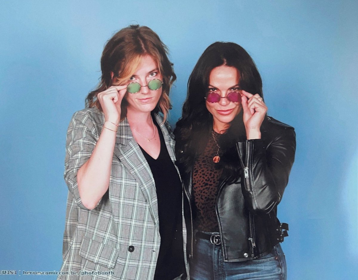 Someone's going to tell me I've stolen someone else's pose? 😒

#HeroesComicCon #Brussels #convention #madeinasia #lanaparrilla #photobooth