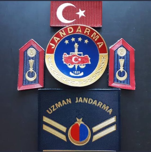 hakkiuygur33's tweet photo. Sadece @jandarma Genel Komutanlığı emrinde  görev yapan ve kadroları kapatılan Astsubay kadrolarında görev yapan #UzmanJandarmalarıDuyun STATÜ hakkını istiyor.  
@tcbestepe @RTErdogan @TC_icisleri @dbdevletbahce @Mustafa_Destici
@AliYerlikaya @tcsavunma @TSKGnkur @cevdetyilmaz https://t.co/OiEtbvLoUb